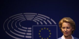 Ursula von der Leyenová stojí na čele Evropské komise jako první žena.
